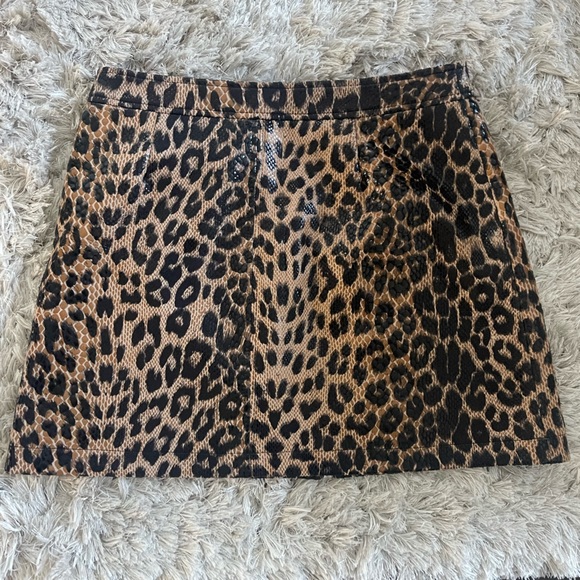 NWOT Herr Bottari Pleather Zipper Skirt - Cheetah Large Never Worn - Picture 5 of 6